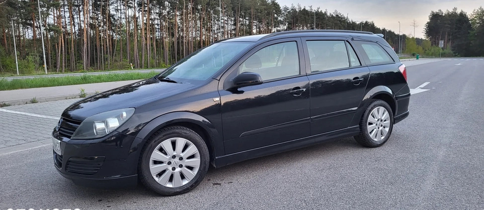 Opel Astra cena 10900 przebieg: 218000, rok produkcji 2005 z Kielce małe 92